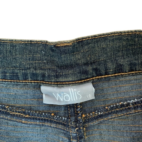 Wallis size 16 maxi jean skirt with flower decal mid rise dark wash - Picture 4 of 9